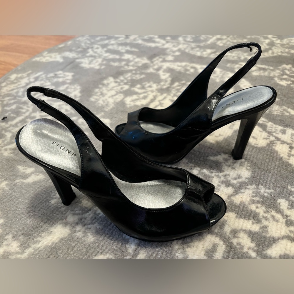 Payless shore store, shiny black heels